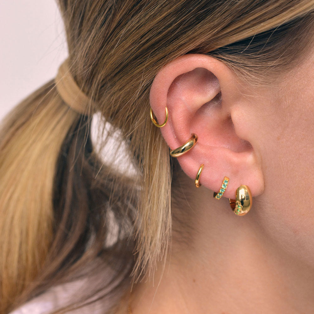 LINDA TAHIJA - STAPLE EAR CUFF - GOLD