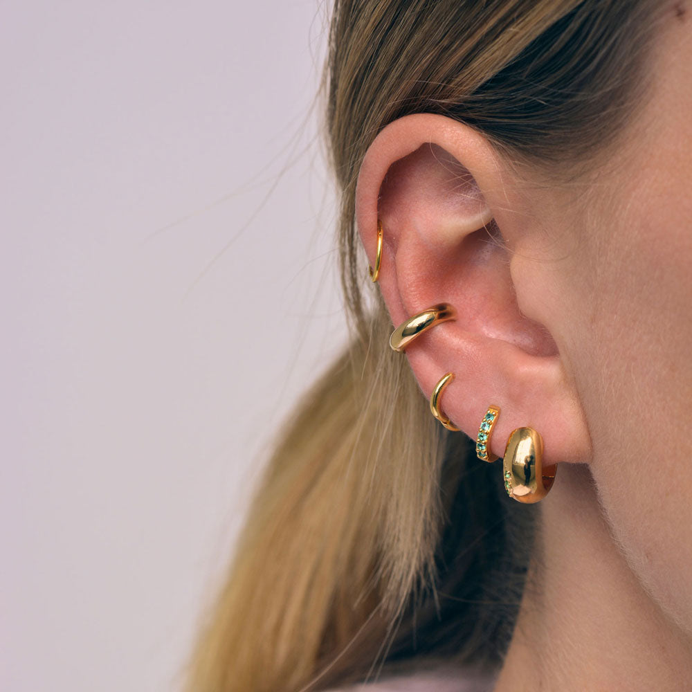 LINDA TAHIJA - STAPLE EAR CUFF - GOLD