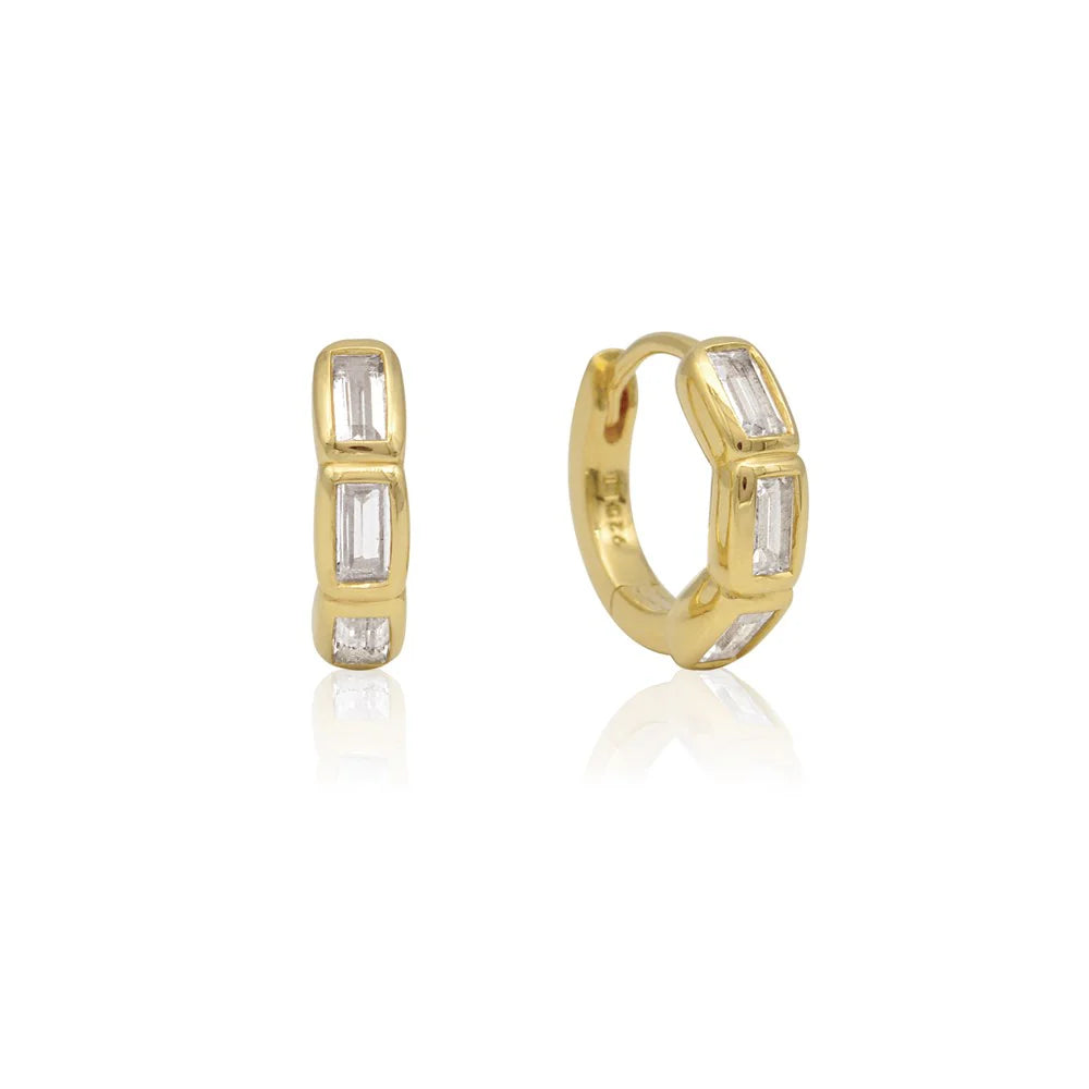 LINDA TAHIJA - CALIBRI HUGGIE - LAB GROWN WHITE SAPPHIRE - 18K GOLD VERMEIL