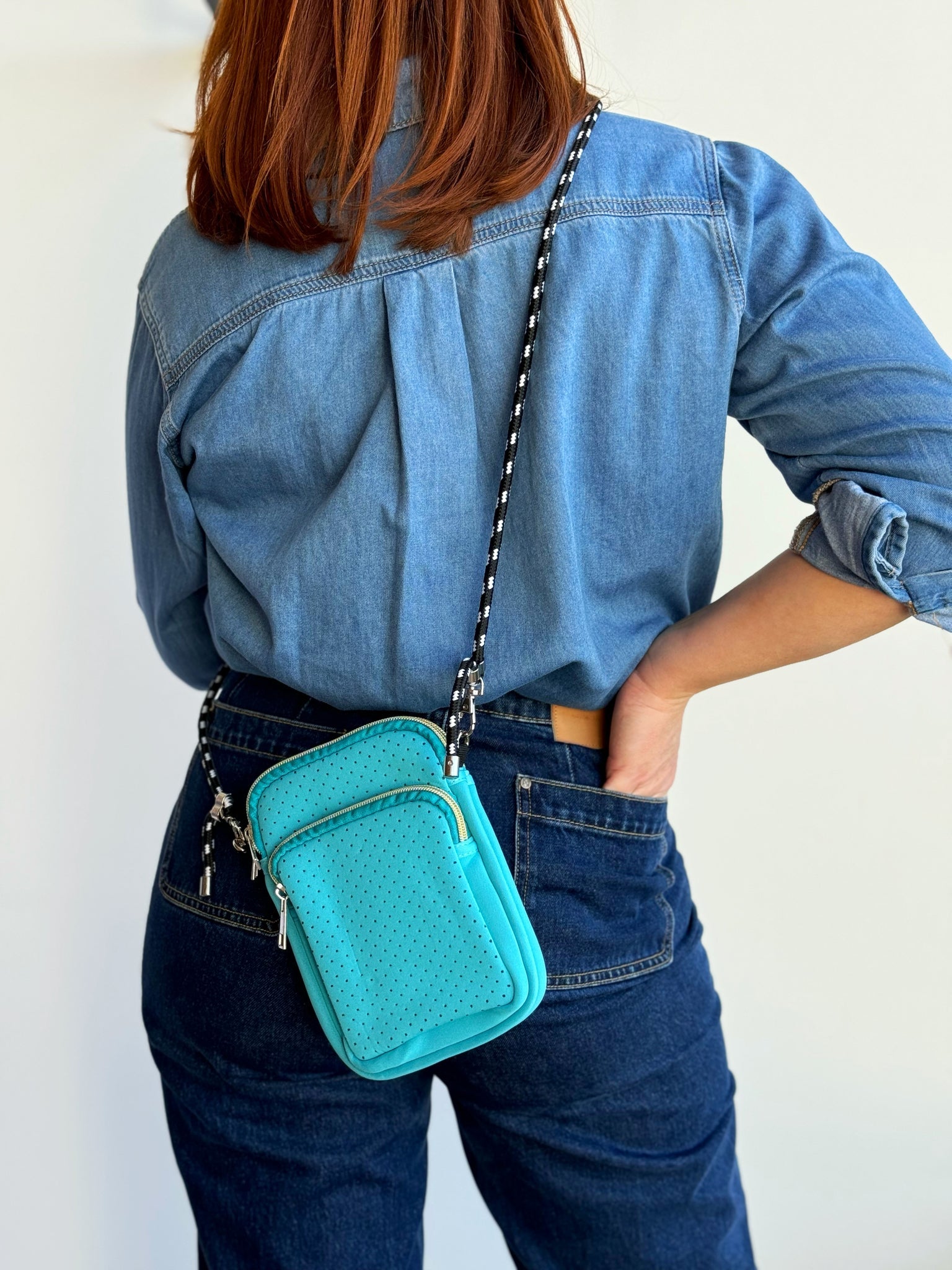 SALTY SAFARI - LULU PHONE POUCH - TURQUOISE
