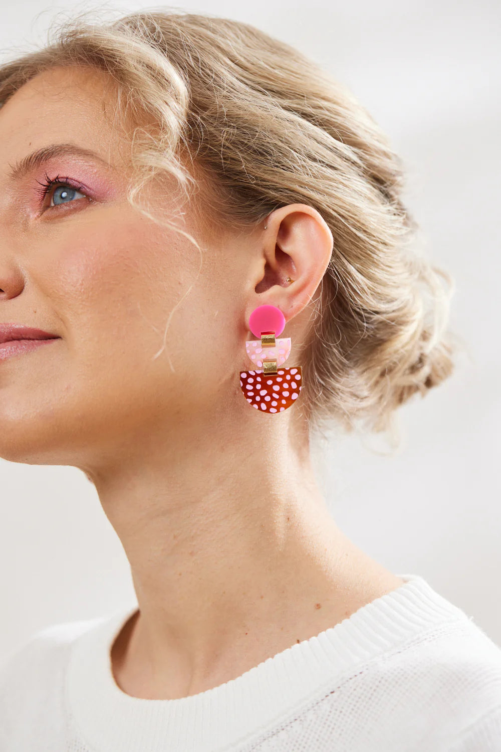 MARTHA JEAN - BOAT EARRINGS - PINK