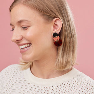 MARTHA JEAN - BOAT EARRINGS - TORTOISE BROWN