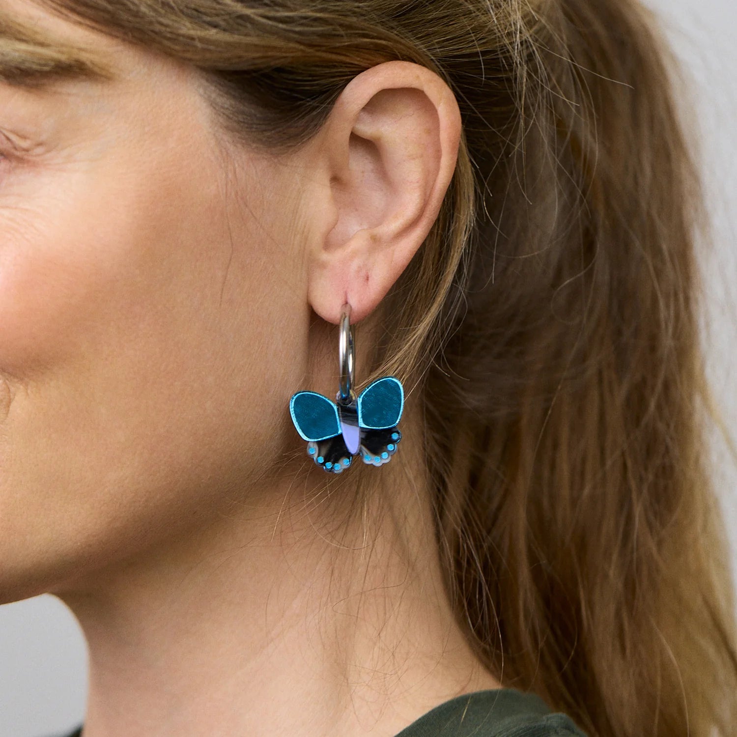 MARTHA JEAN - GOLD BUTTERFLY EARRINGS - BLUE / BLACK