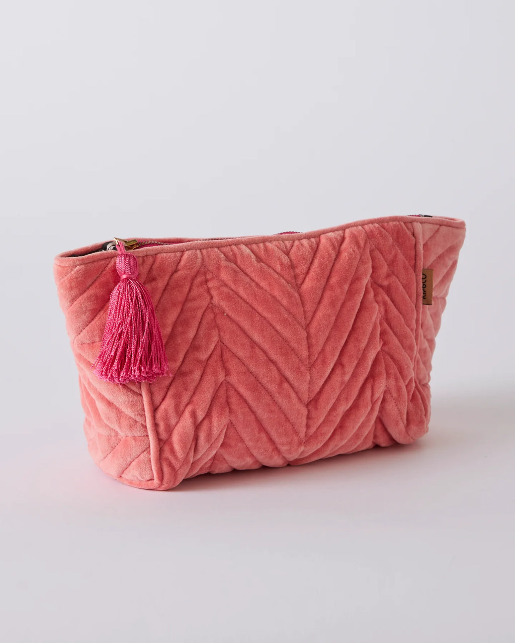 KIP & CO - VELVET TOILETRY PURSE - STRAWBERRY