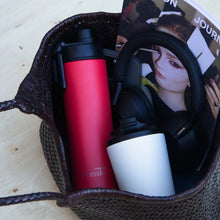 Load image into Gallery viewer, MADE BY FRESSKO - MOVE 660ML DRINK BOTTLE - CHILLI
