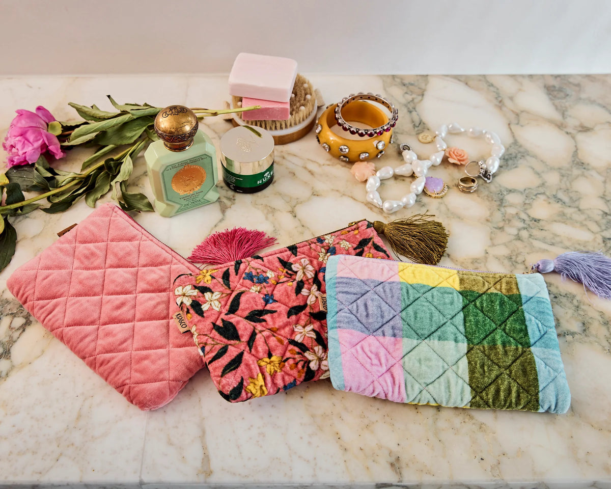KIP & CO - VELVET COSMETICS PURSE - STRAWBERRY