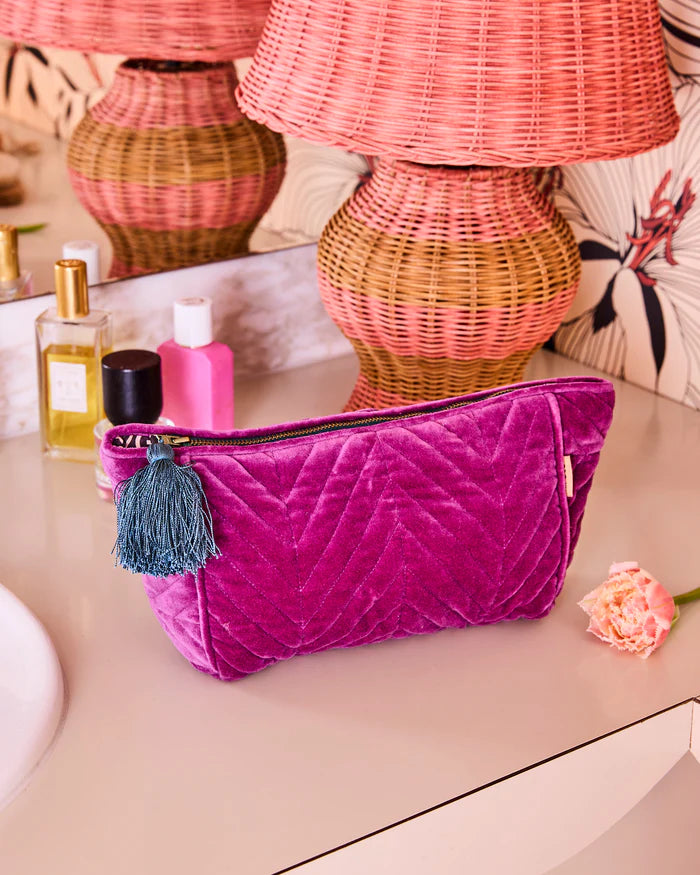 KIP & CO - VELVET TOILETRY BAG - WILD GRAPE