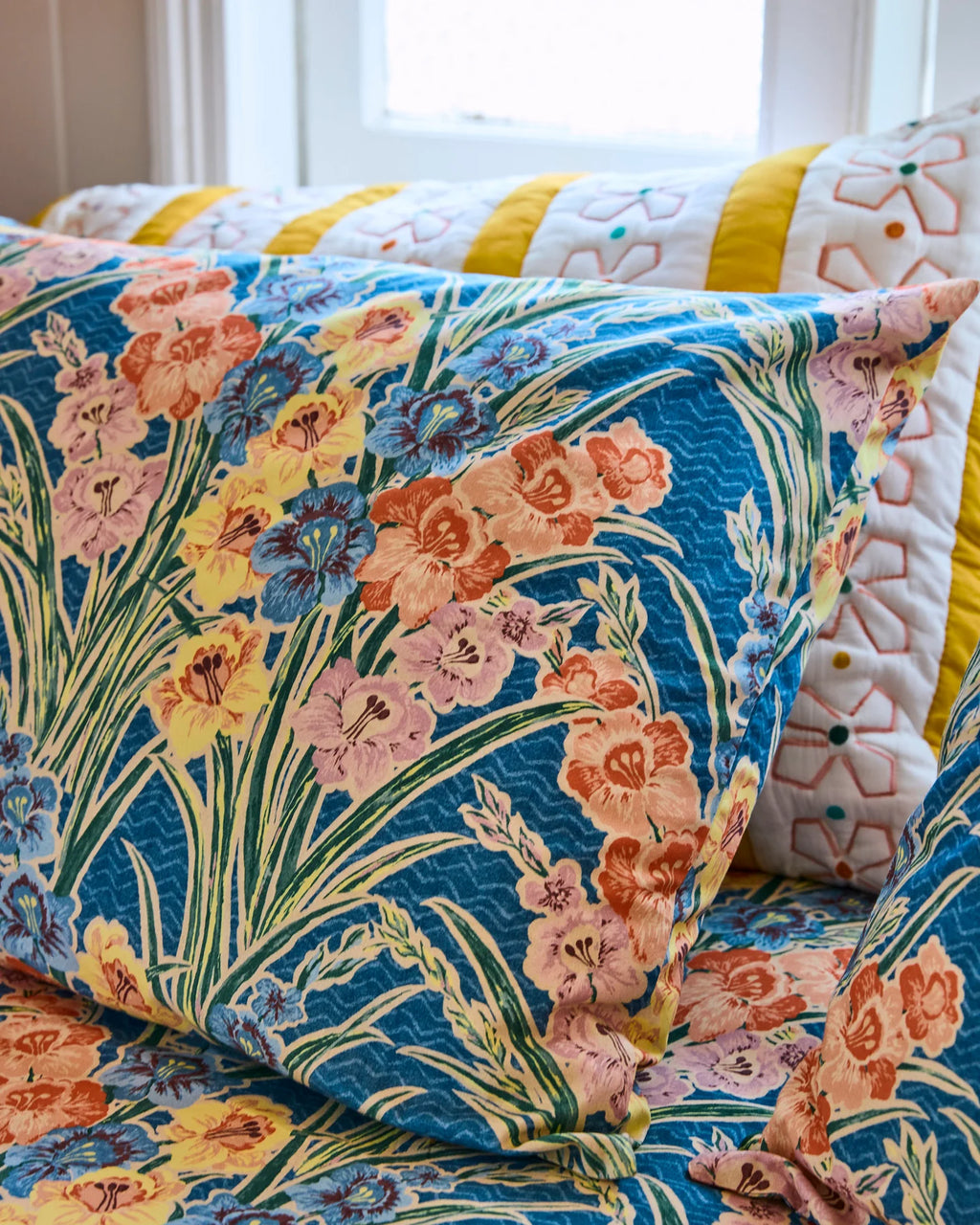 KIP & CO x ANNA SPIRO - ORGANIC COTTON 2P STD PILLOWCASE SET - GLADIOLUS