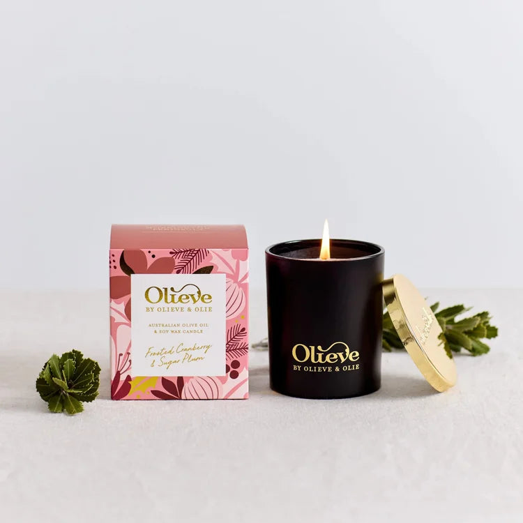 OLIEVE & OLIE - CHRISTMAS CANDLE - FROSTED CRANBERRY & SUGAR PLUM