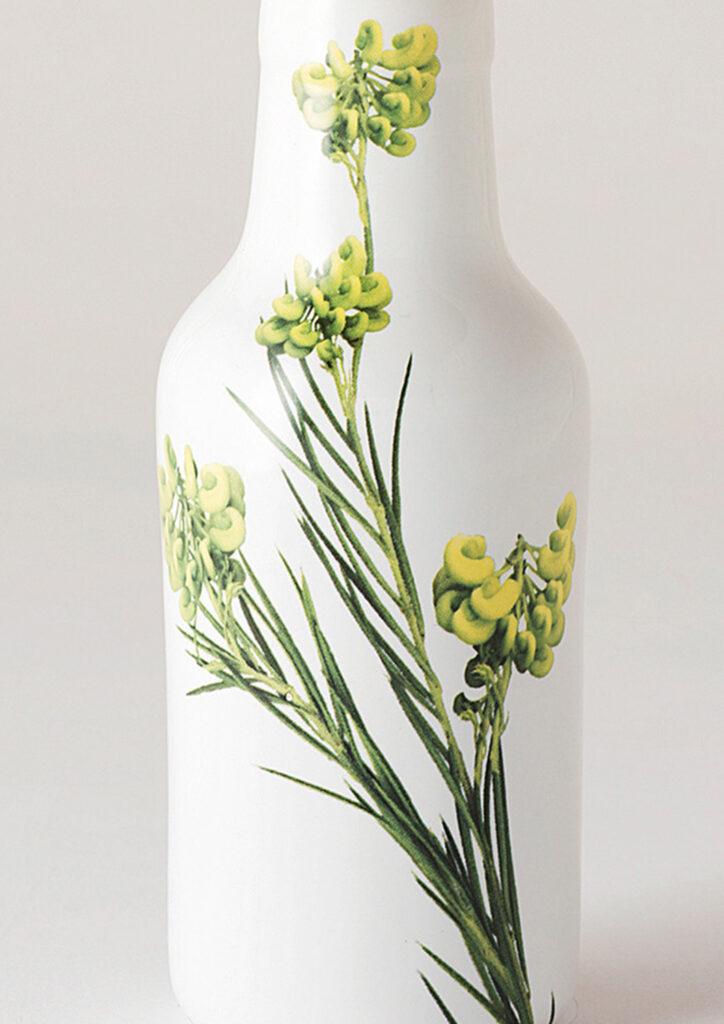 ANGUS & CELESTE - BOTANICAL VASE - GREEN GREVILLEA