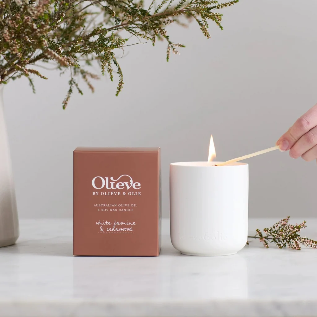 OLIEVE & OLIE - CANDLE - WHITE JASMINE & CEDARWOOD