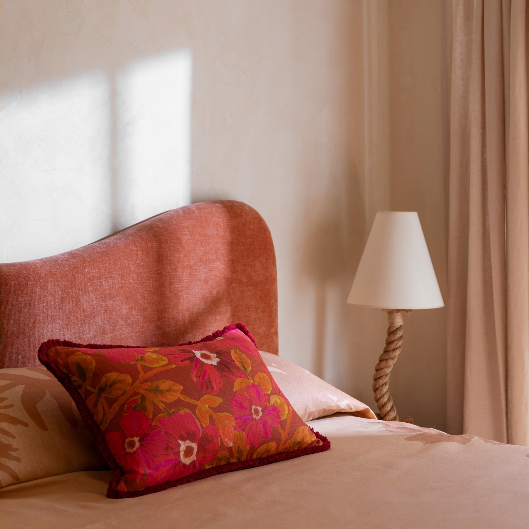 BONNIE & NEIL - ROSETTA RED CUSHION 60X40CM
