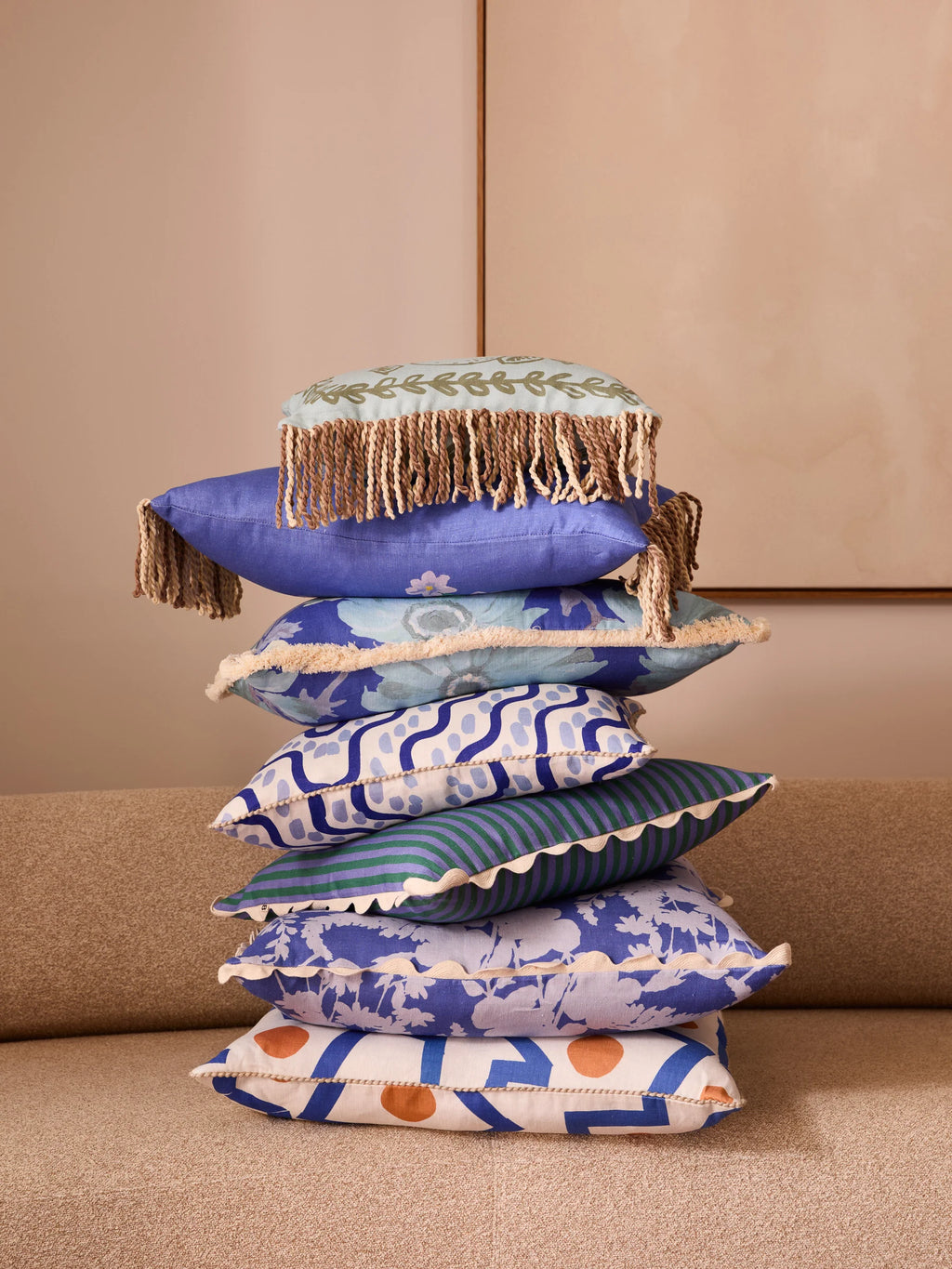 BONNIE & NEIL - COTTAGE GARDEN LINEN CUSHION 60X40CM - BLUE