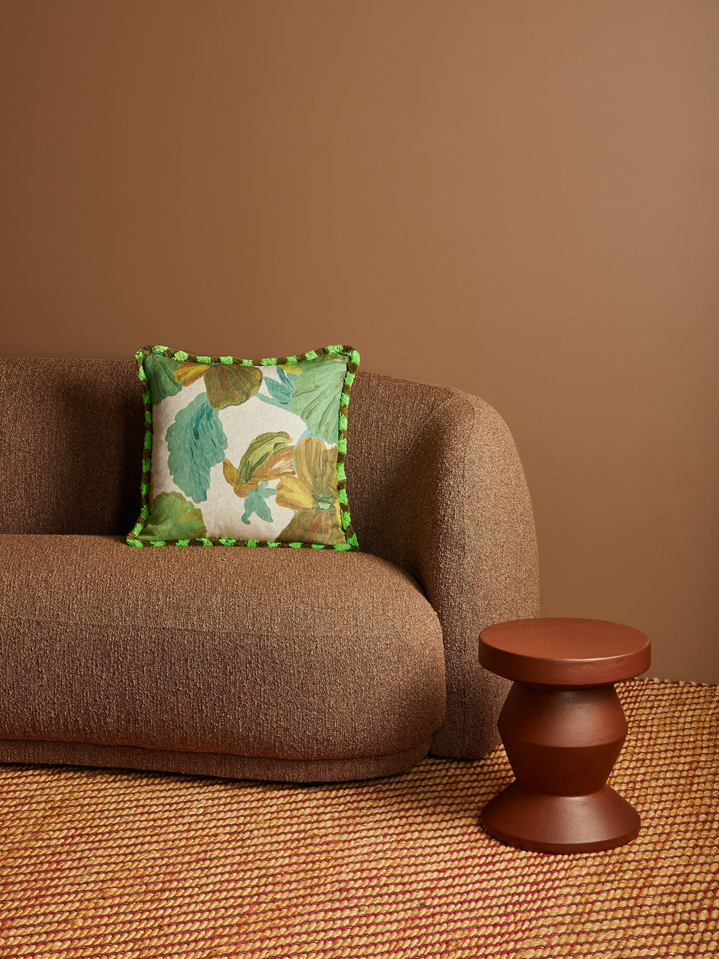 BONNIE & NEIL - WILD PANSY LINEN CUSHION 50CM - VERDE