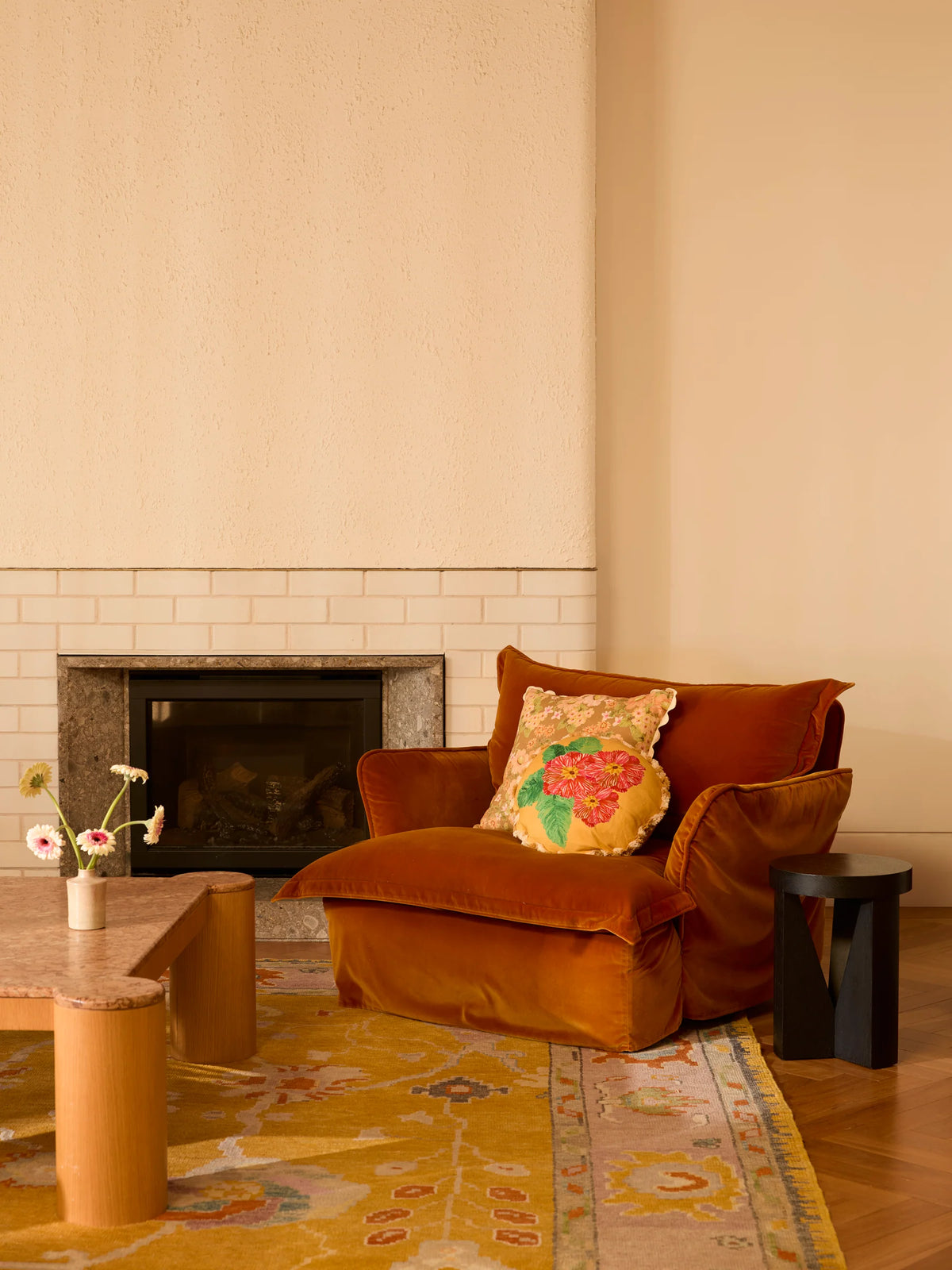 BONNIE & NEIL - BUTTERCUP 50CM CUSHION - WHEAT