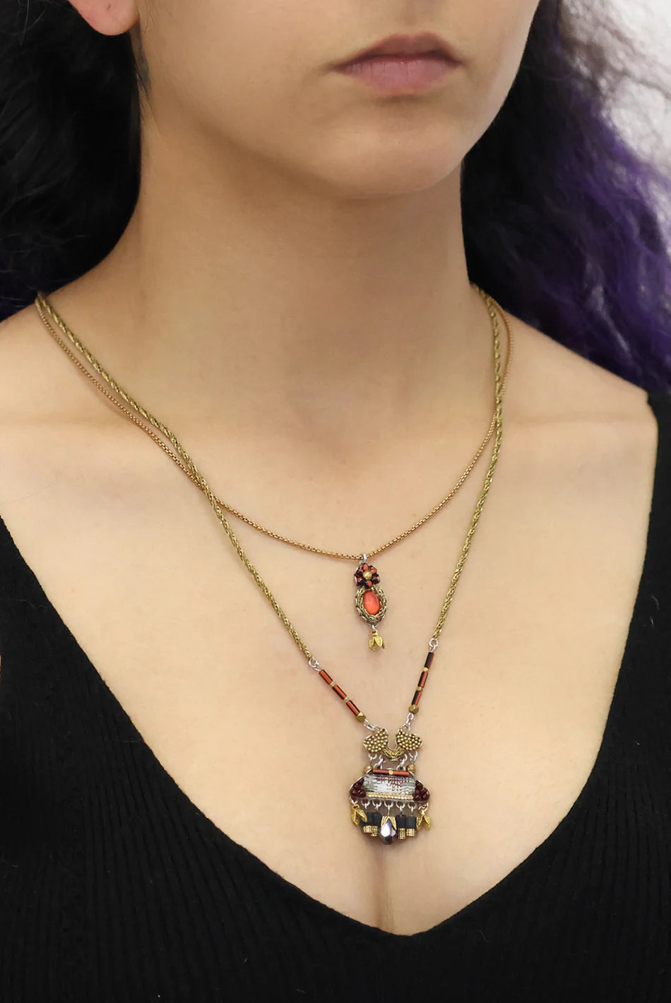 AYALA BAR - NOBLE WINE SET - GARNET NECKLACE