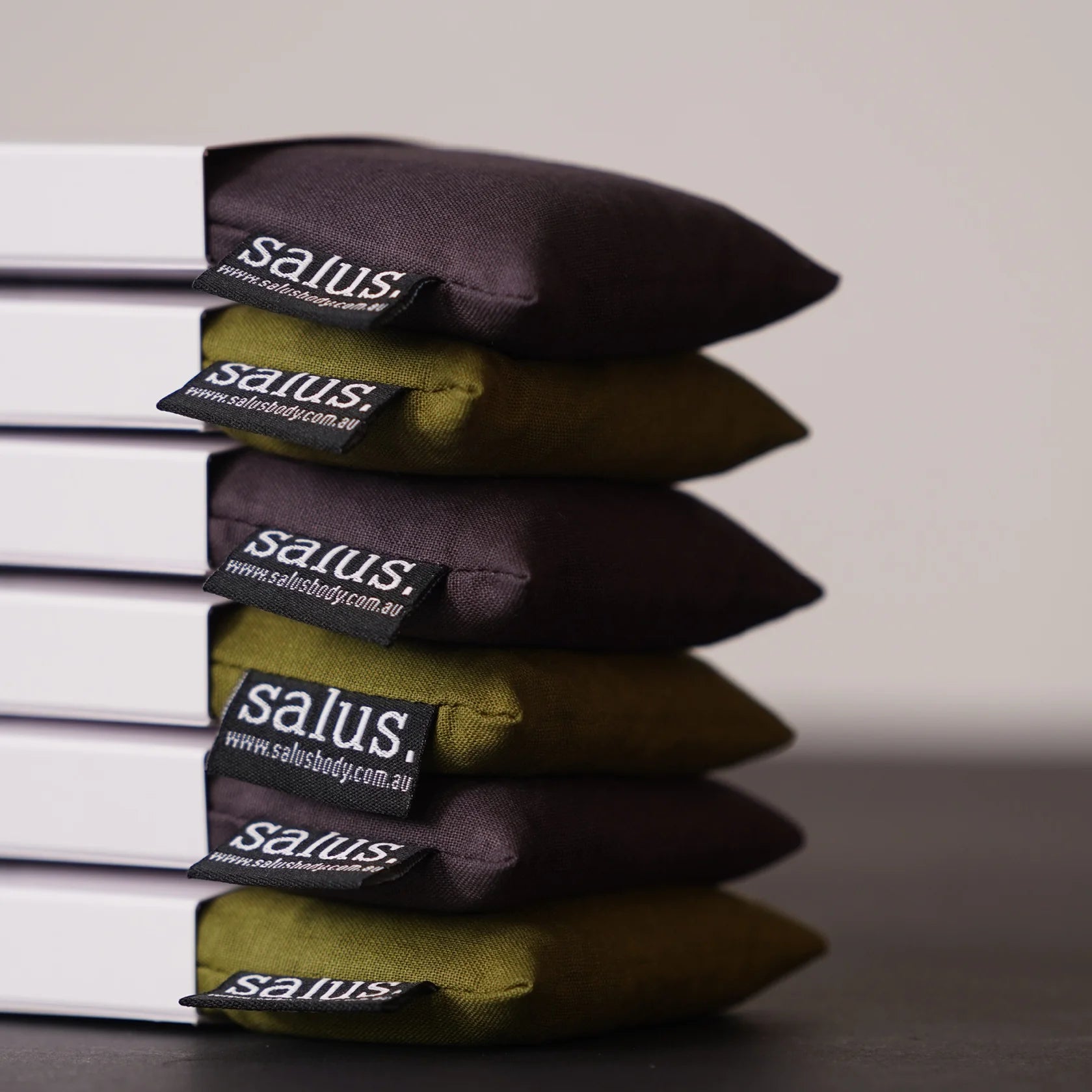 SALUS - AROMATHERAPY EYE PILLOW - GREY