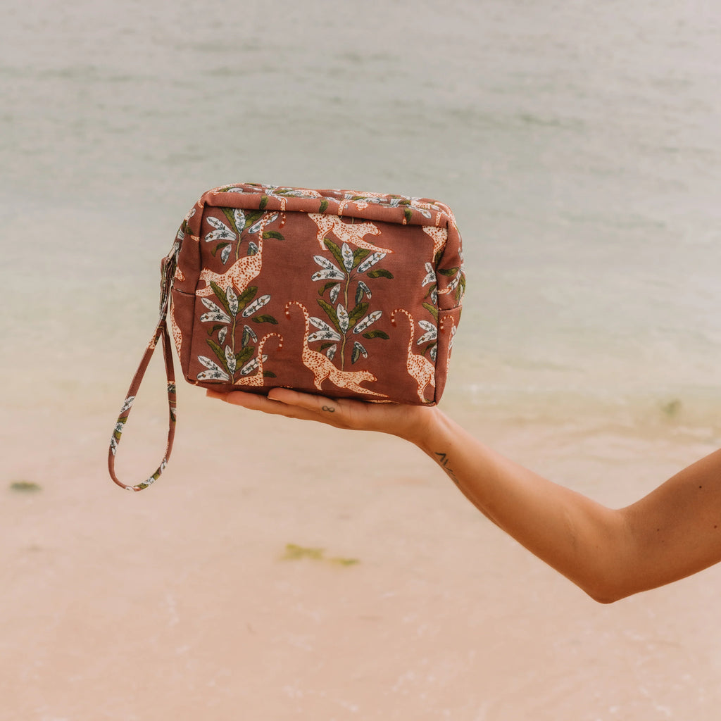 WANDERING FOLK - EYE OF THE JUNGLE HAZEL ZIP BAG - SMALL