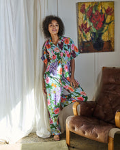 Load image into Gallery viewer, KIP &amp; CO - ORANIC COTTON SHORT SLEEVE SHIRT &amp; PANT PYJAMA SET - SPRING IN THE AIR
