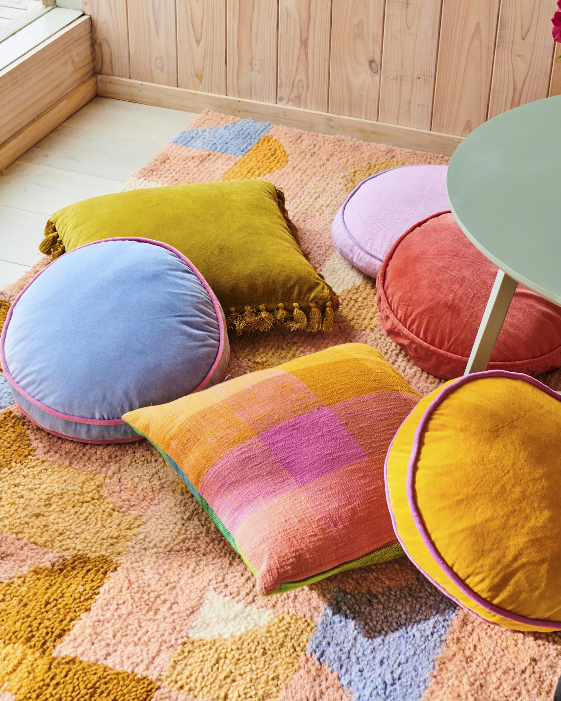 KIP & CO - VELVET PEA CUSHION - WATERMELON