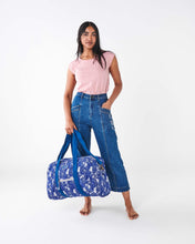 Load image into Gallery viewer, KIP &amp; CO - DUFFLE BAG - HONOLULU
