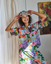 Load image into Gallery viewer, KIP &amp; CO - ORANIC COTTON SHORT SLEEVE SHIRT &amp; PANT PYJAMA SET - SPRING IN THE AIR
