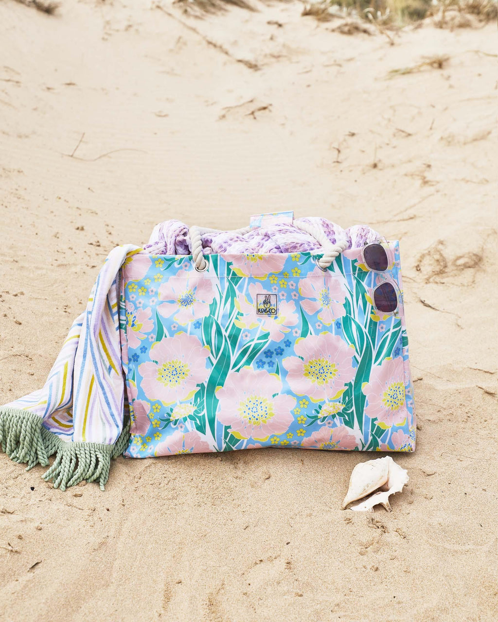 KIP & CO - BEACH BAG - TUMBLING FLOWERS