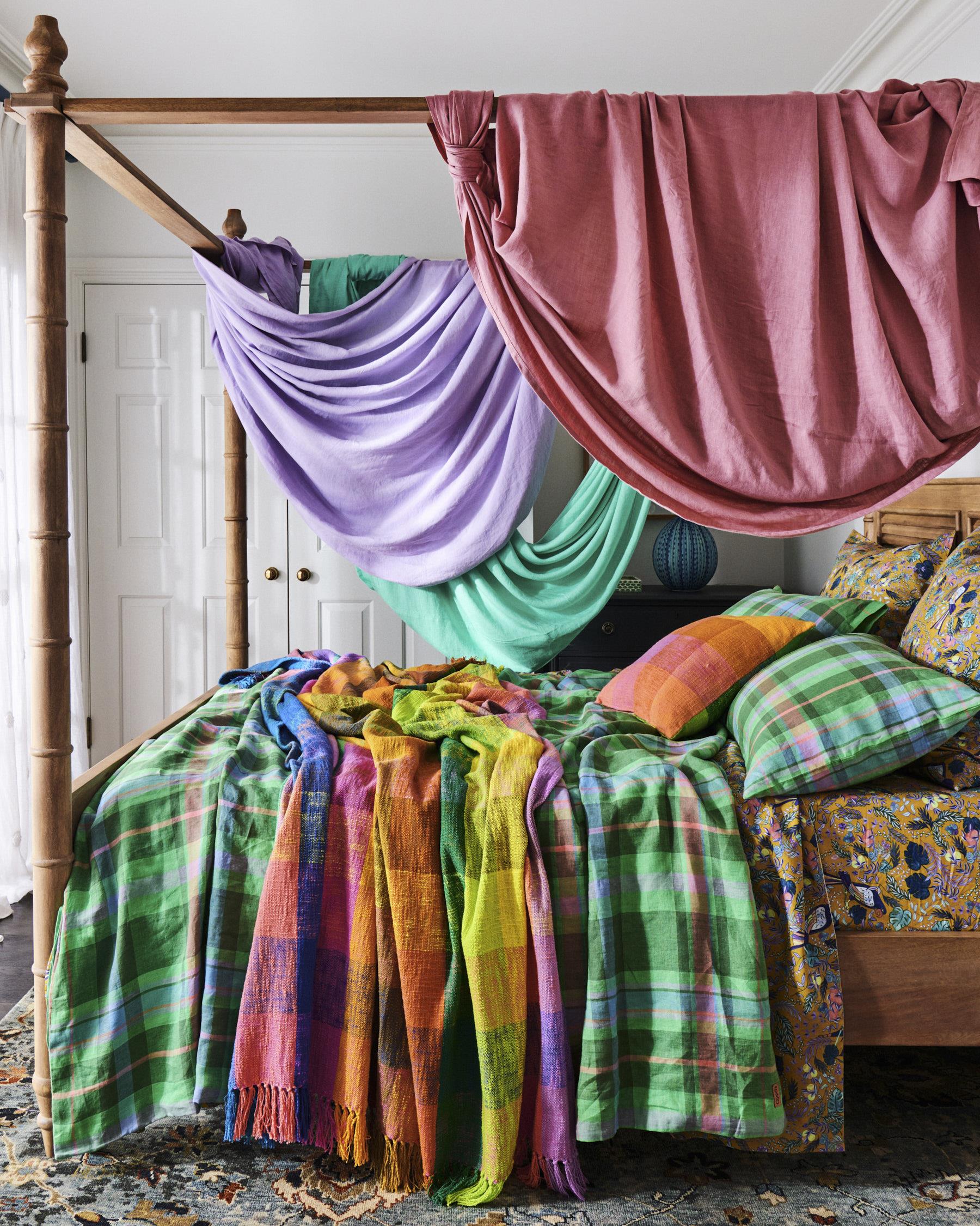 KIP & CO - WOVEN THROW - FESTIVAL