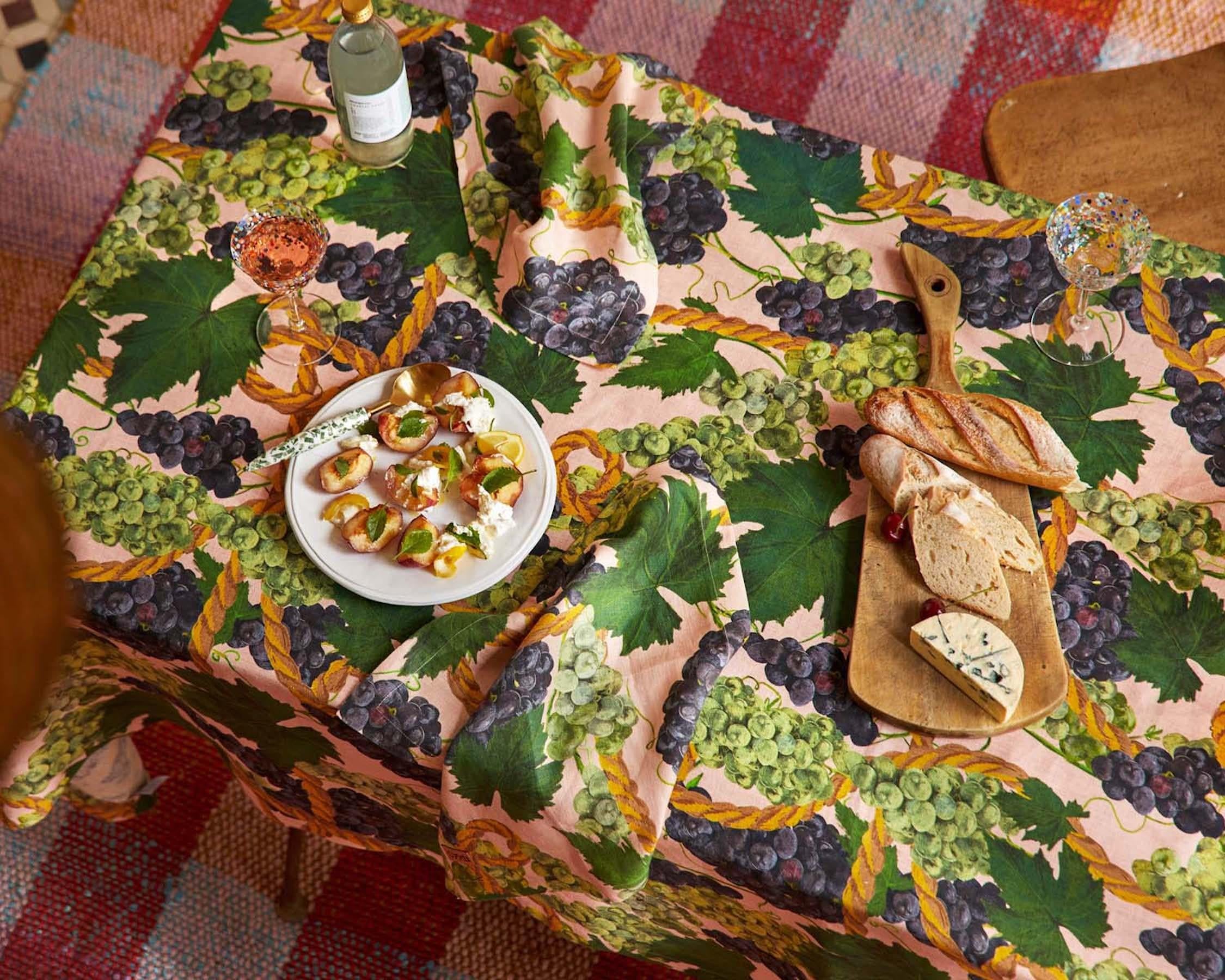 KIP & CO - LINEN TABLECLOTH - THE VINE