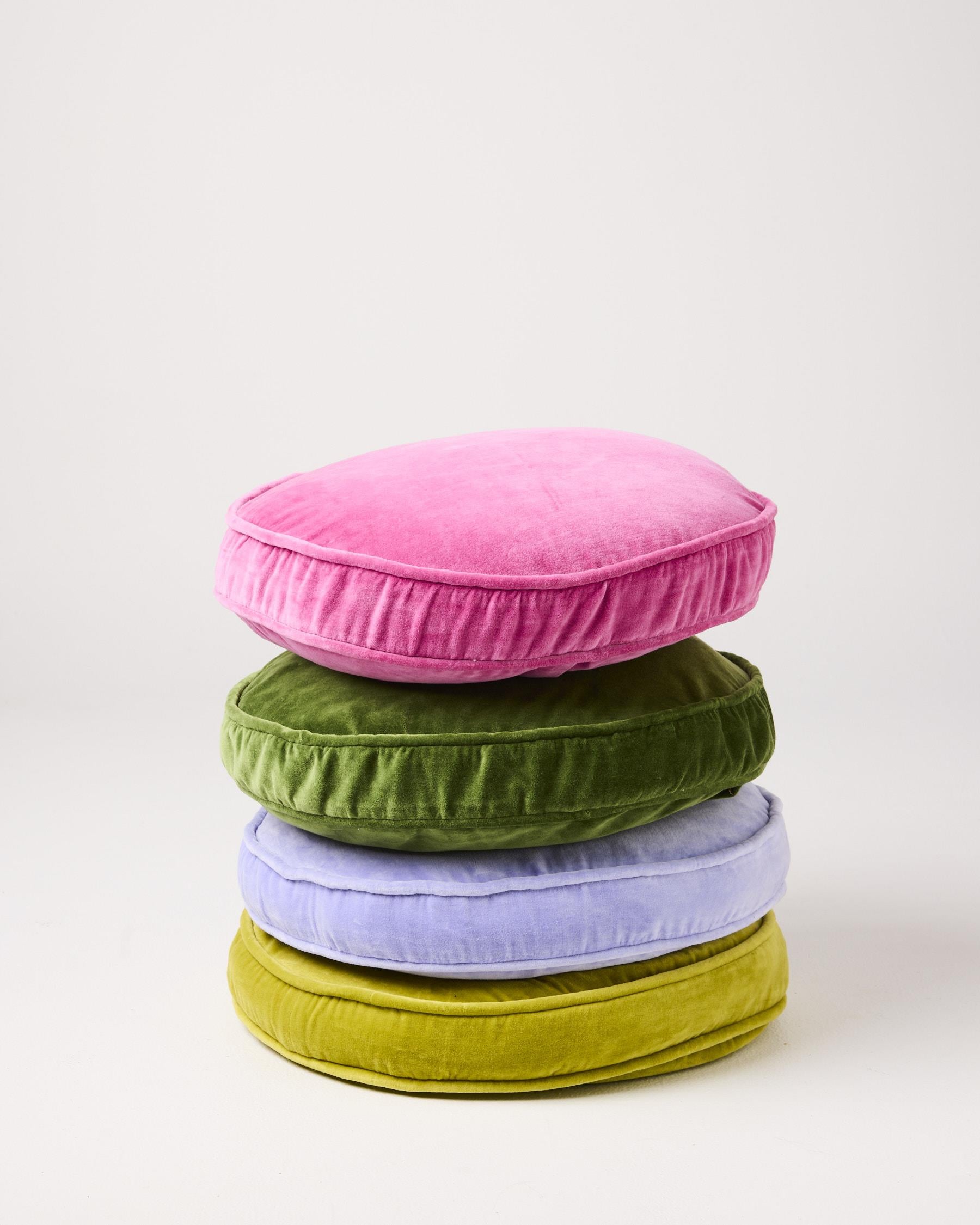 KIP & CO - VELVET PEA CUSHION - PINK LOVE
