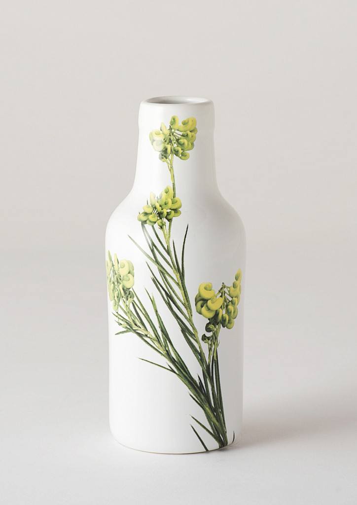 ANGUS & CELESTE - BOTANICAL VASE - GREEN GREVILLEA