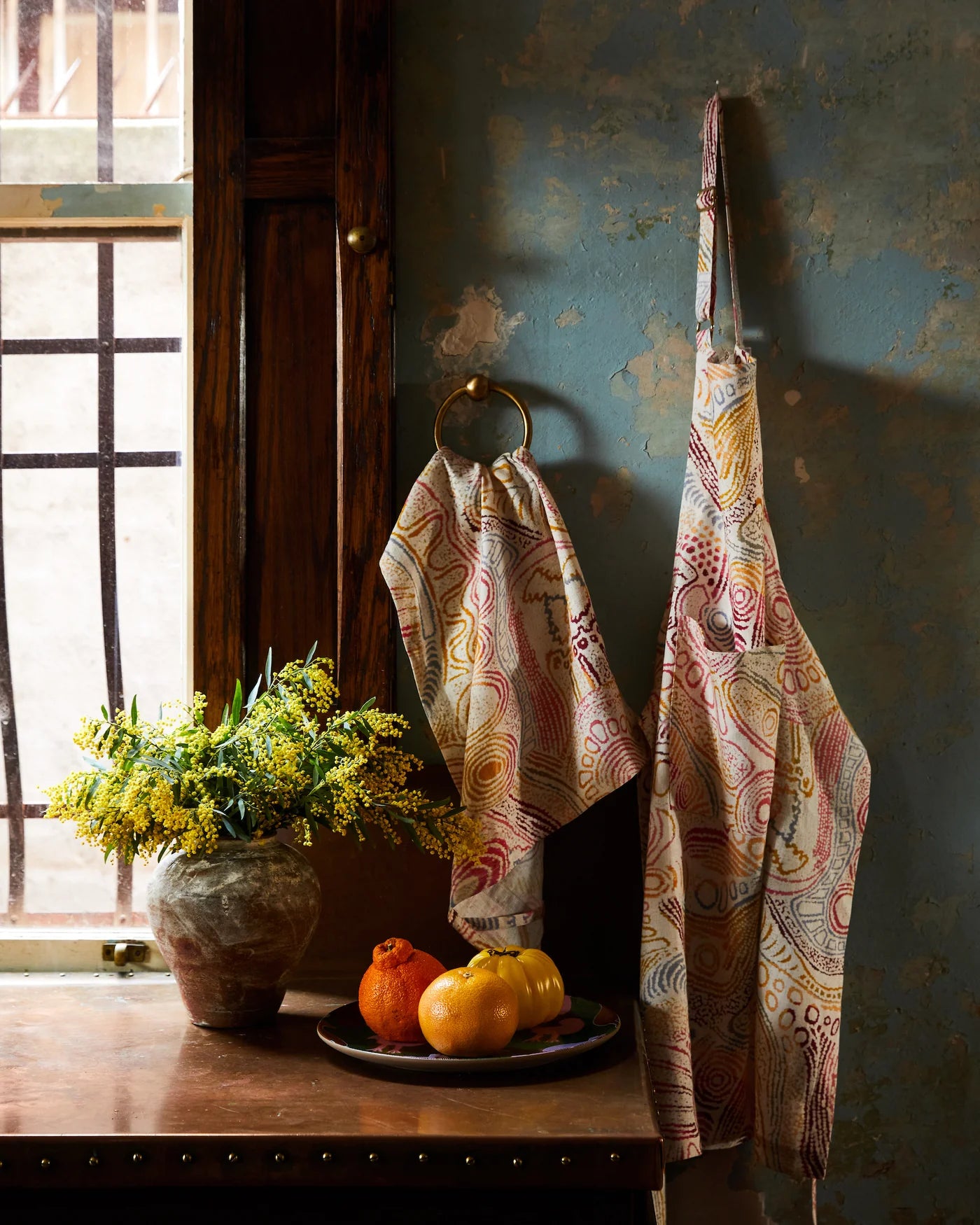 KIP & CO X ERNABELLA ARTS - TJALA TJUKURPA LINEN APRON