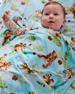 KIP & CO - ORGANIC COTTON SNUGGLE BLANKET - SQUIRREL SCURRY