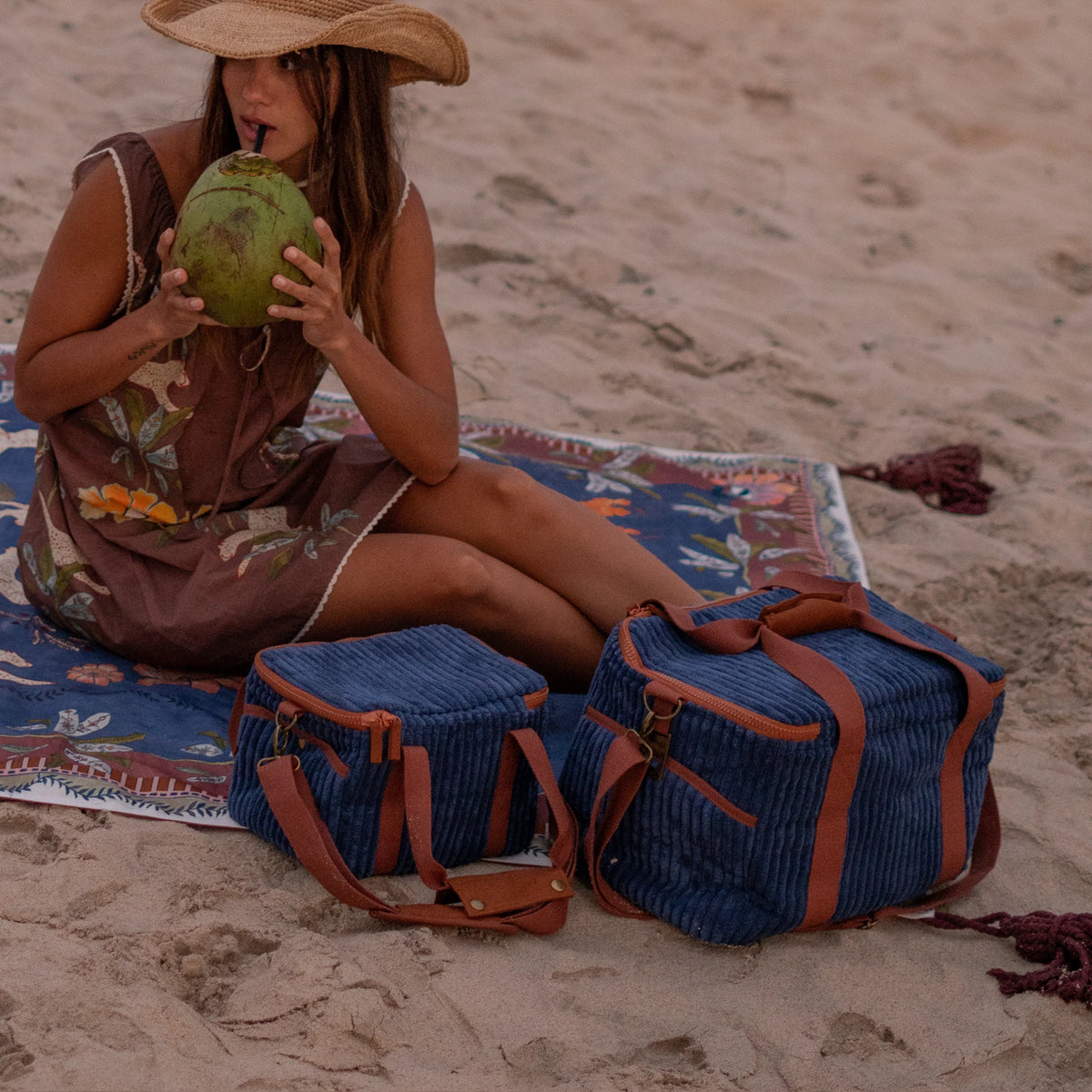 WANDERING FOLK - CORD COOLER BAG LARGE - LAGOON