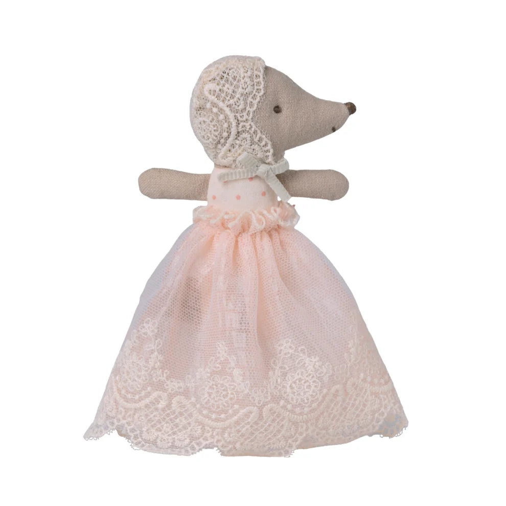 MAILEG - BABY MOUSE IN GOWN - POWDER