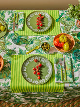 Load image into Gallery viewer, BONNIE &amp; NEIL - NAPKINS SET OF 4 - HEIRLOOM GREEN
