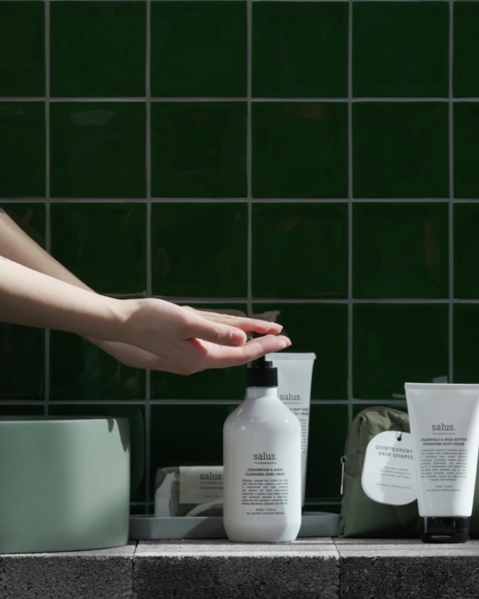 SALUS - QUINTESSENTIAL SKIN QUARTET