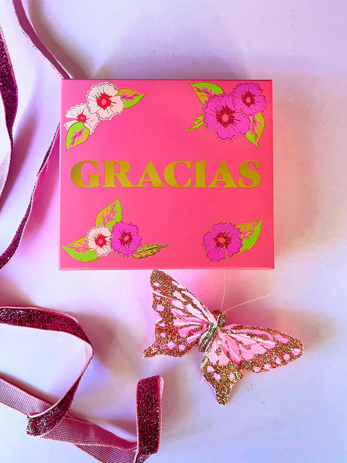 MURPHY & DAUGHTERS - MESSAGE ON A SOAP - GRACIAS (FRANGAPANI)