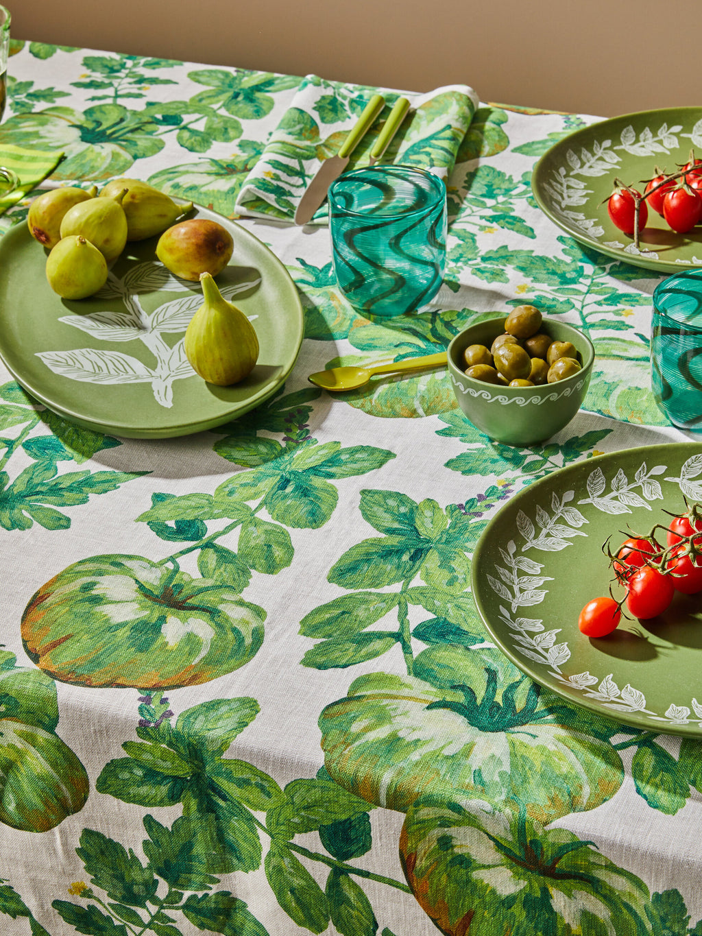 BONNIE & NEIL - MEDIUM TABLECLOTH - HEIRLOOM GREEN