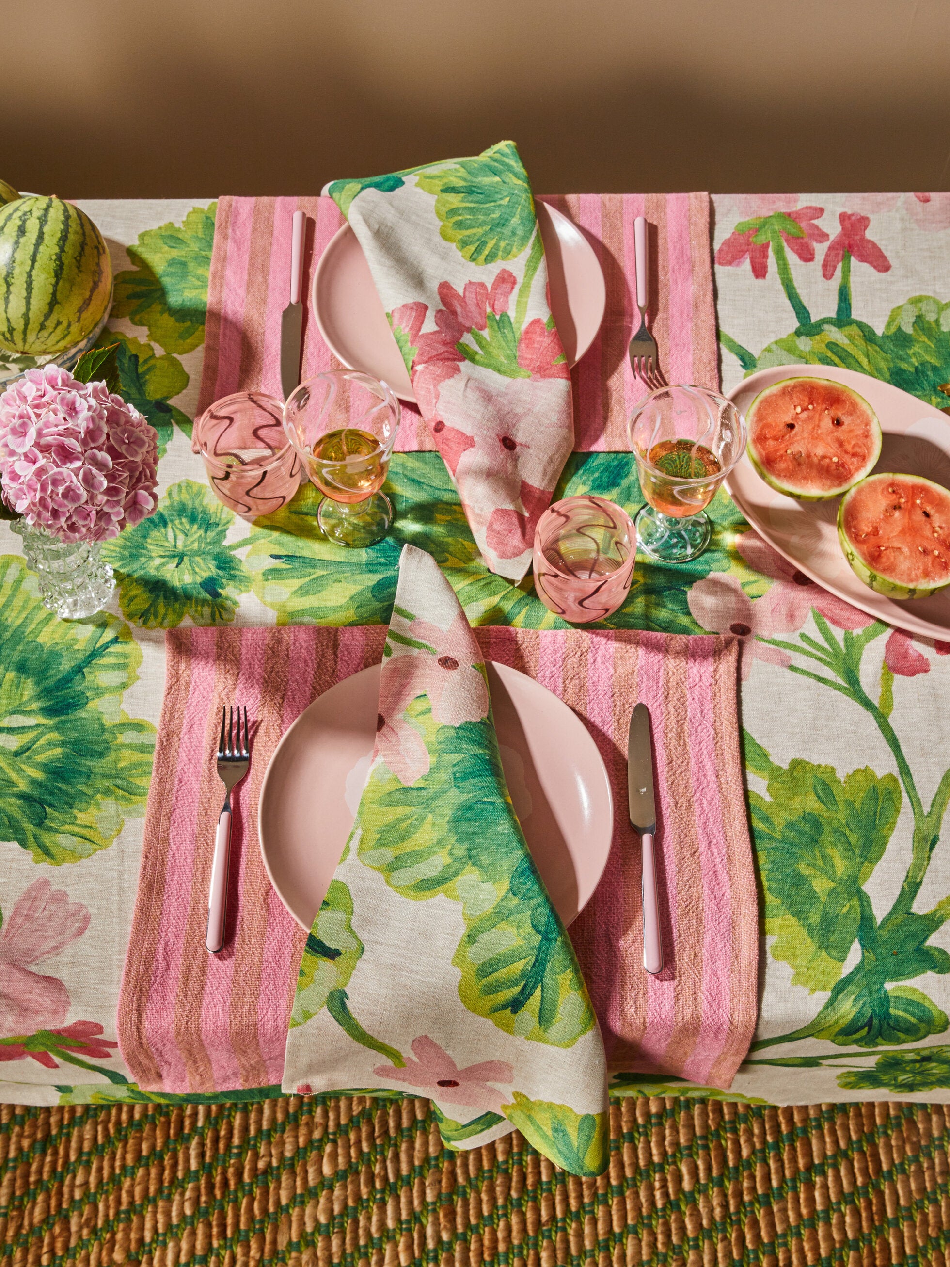 BONNIE & NEIL - MEDIUM TABLECLOTH - GERANIUM MULTI