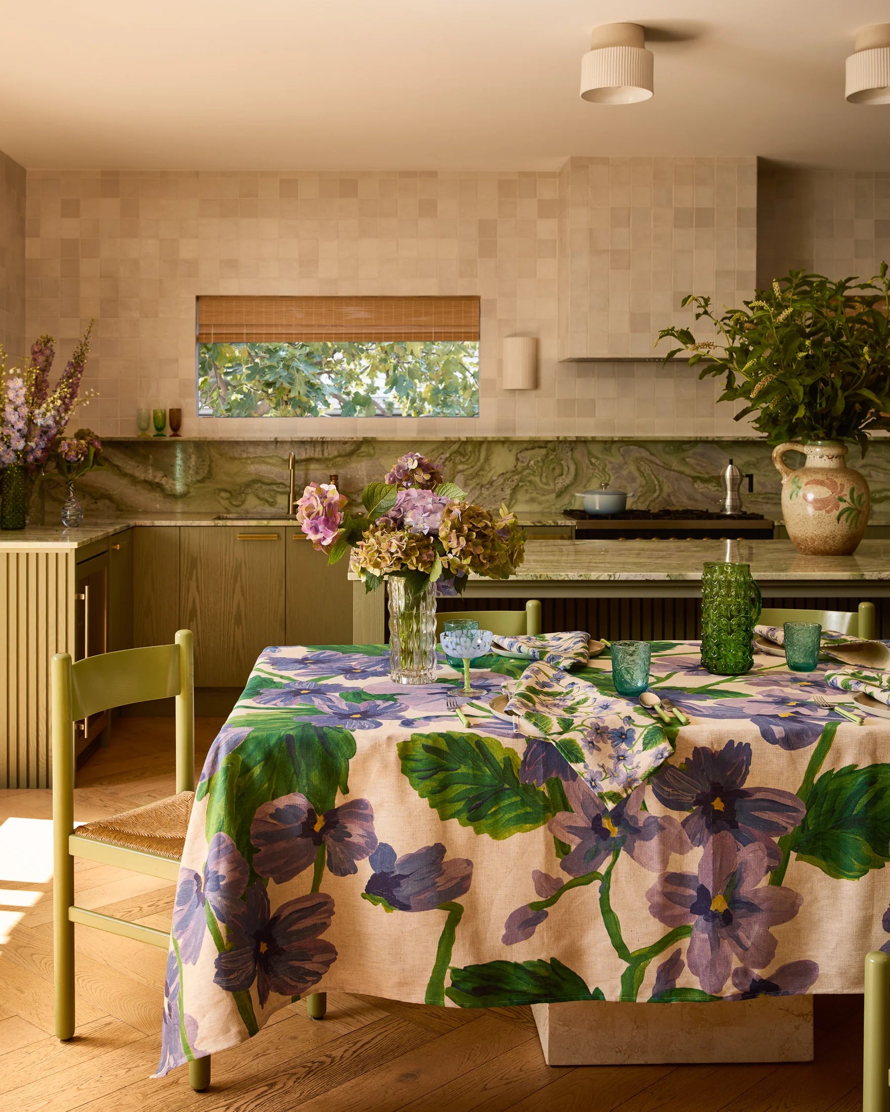 BONNIE & NEIL - MEDIUM LINEN TABLECLOTH - LILAS BLUE