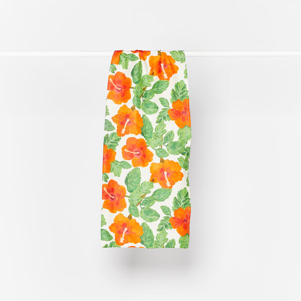 BONNIE & NEIL - TABLE RUNNER - HIBISCUS RED
