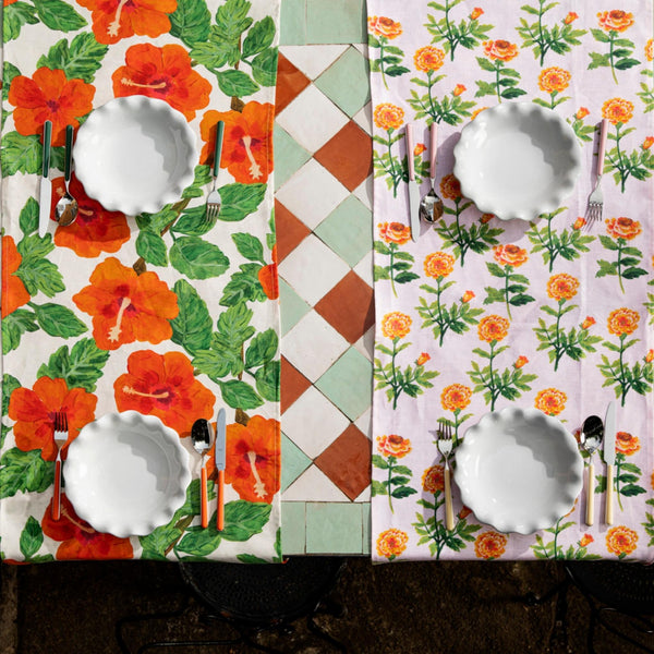 BONNIE & NEIL - TABLE RUNNER - HIBISCUS RED