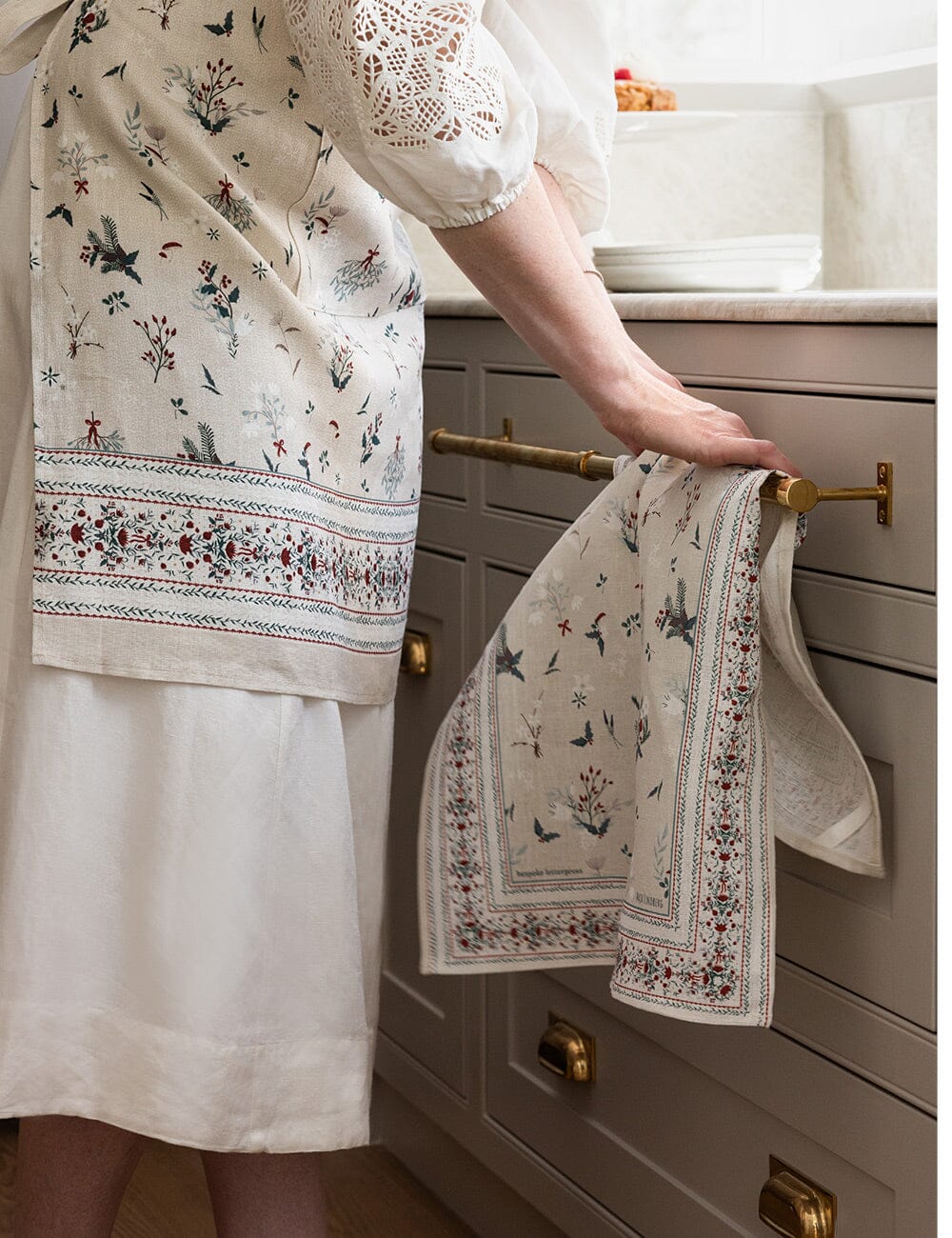 BESPOKE LETTERPRESS - 100% LINEN TEA TOWEL - HEIRLOOM CHRISTMAS HOLLY