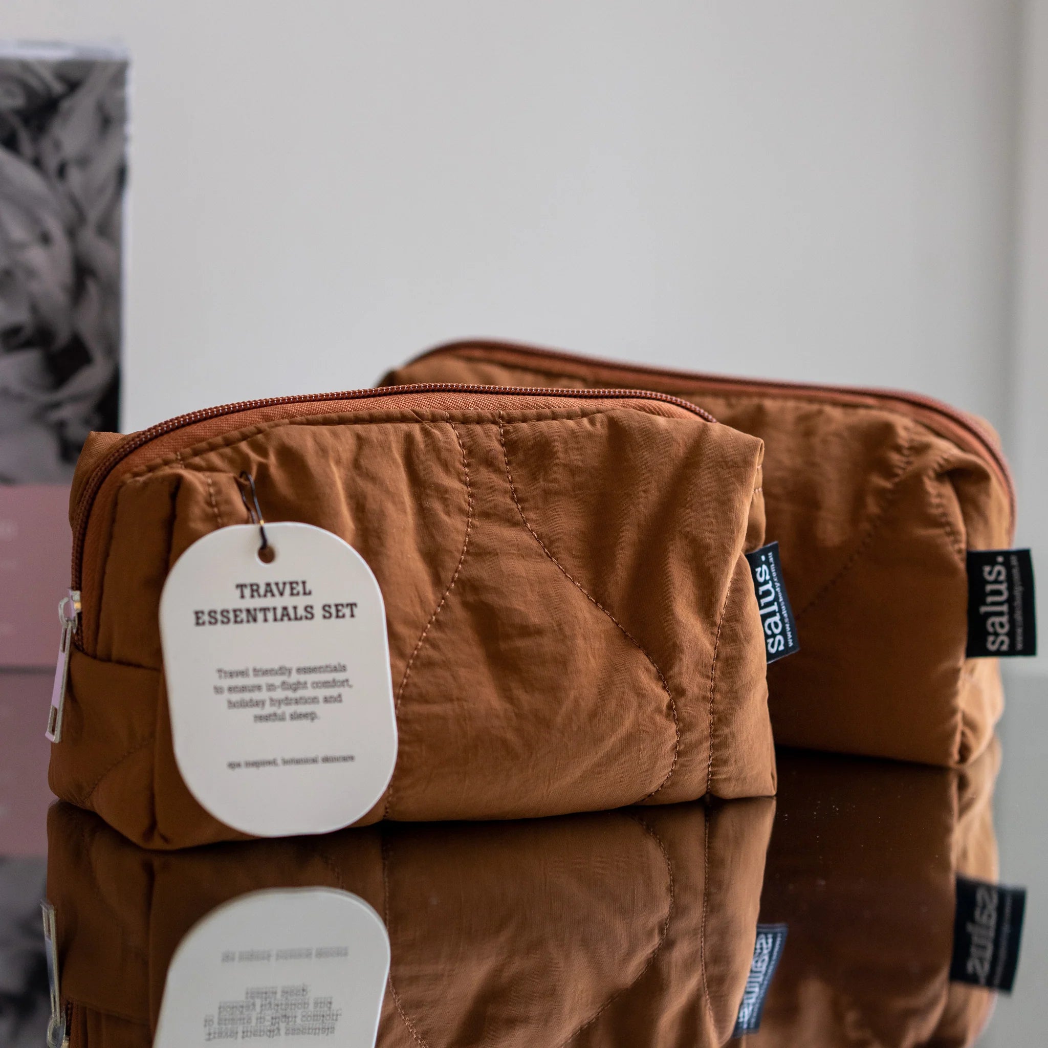 SALUS - TRAVEL ESSENTIALS SET