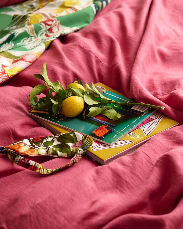 KIP & CO - BAROQUE ROSE LINEN QUEEN FITTED SHEET