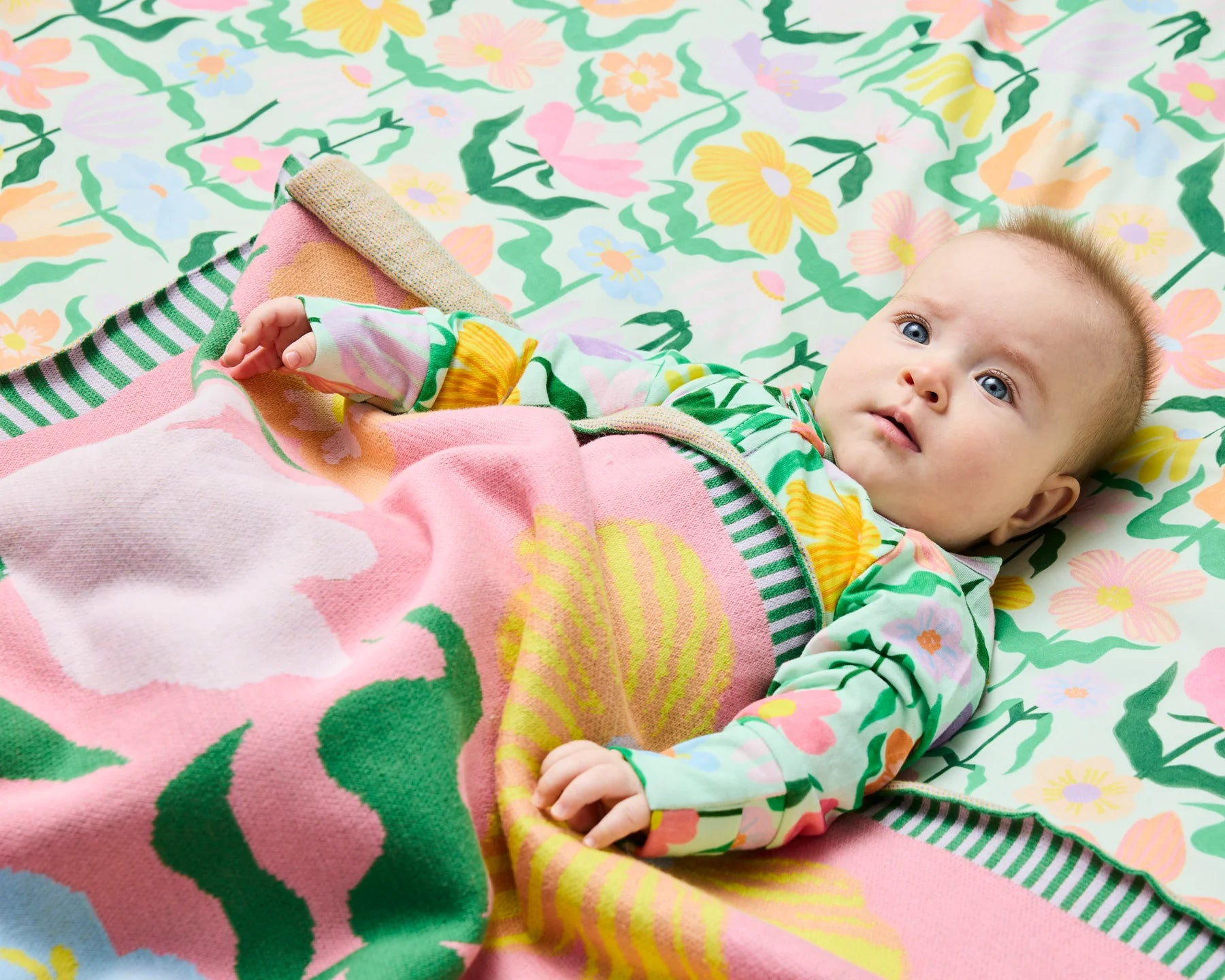 KIP & CO - COTTON KNITTED BLANKET - POPPING FLOWERS GREEN