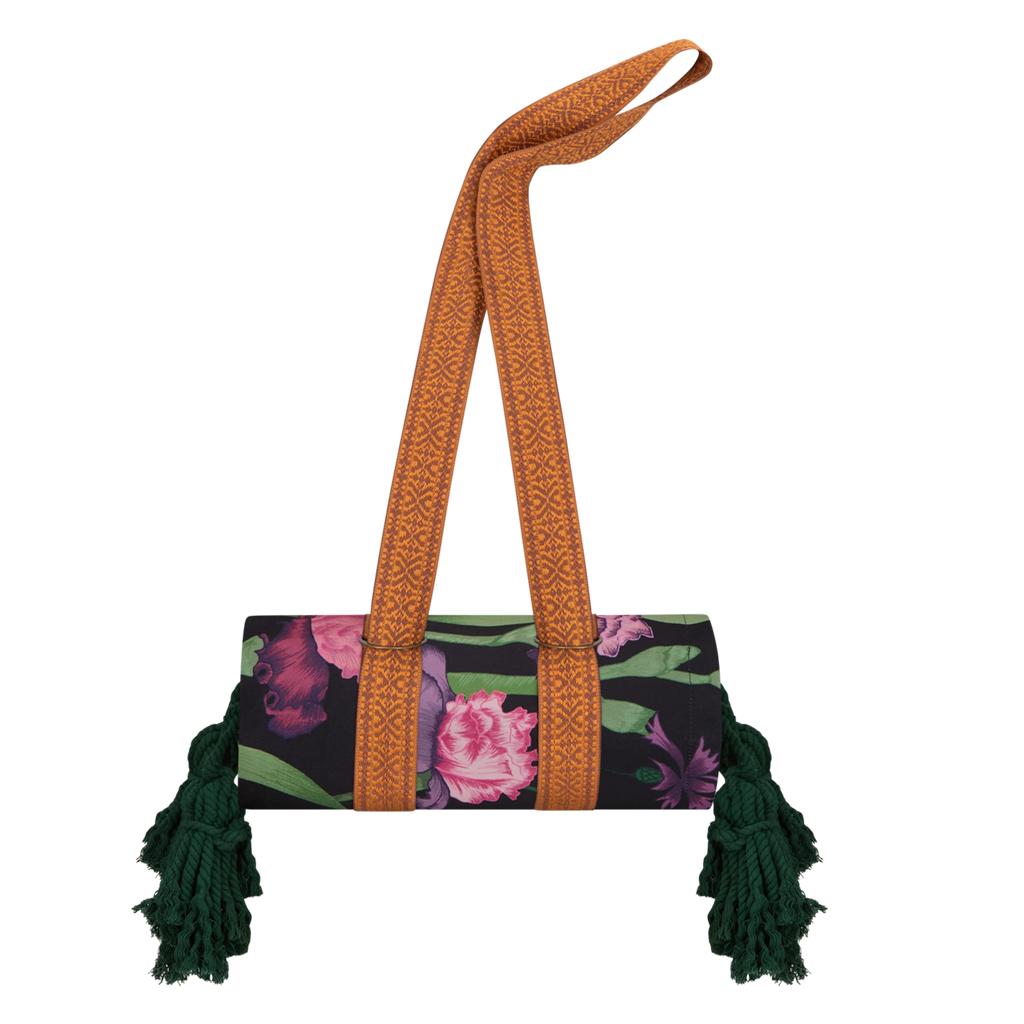 WANDERING FOLK - FLOURISH PICNIC RUG - CLOVER