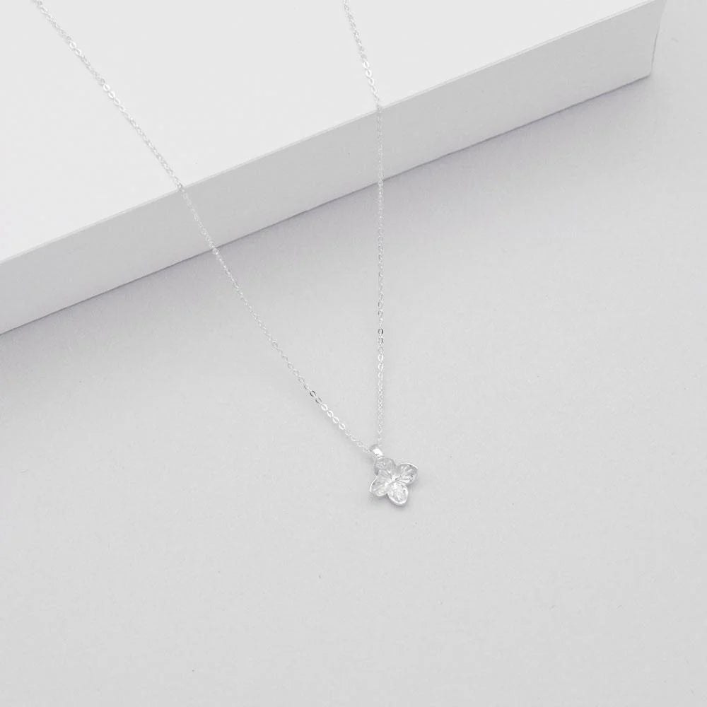 LINDA TAHIJA - HYDRANGEA NECKLACE - STERLING SILVER
