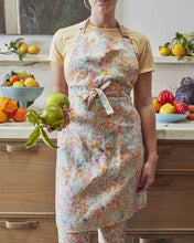 Load image into Gallery viewer, KIP &amp; CO - LITTLE BIT DITSY LINEN APRON
